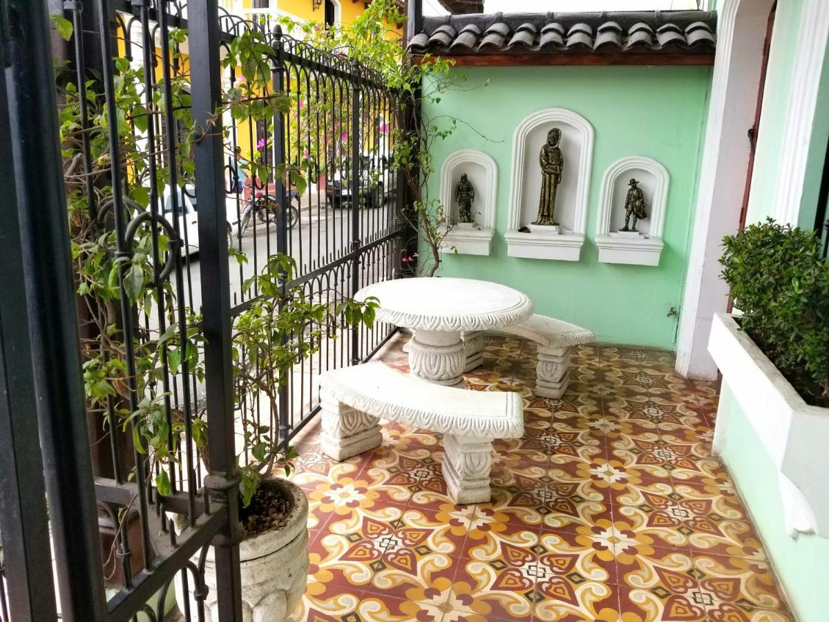 לינה וארוחת בוקר גרנאדה Casa Del Agua מראה חיצוני תמונה