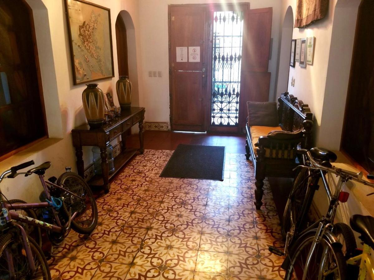 לינה וארוחת בוקר גרנאדה Casa Del Agua מראה חיצוני תמונה