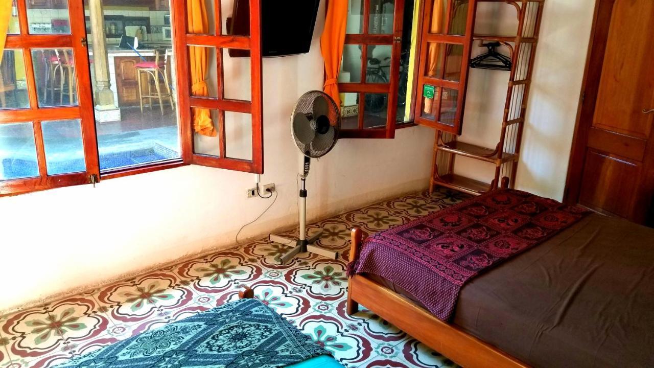 לינה וארוחת בוקר גרנאדה Casa Del Agua חדר תמונה